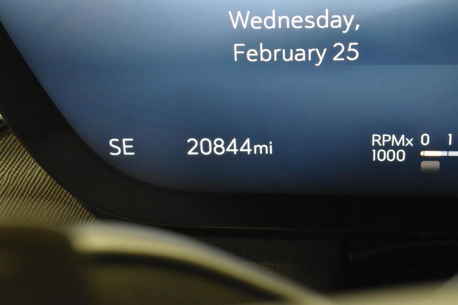 Used 2025 Buick Enclave Sport Touring FWD image 24