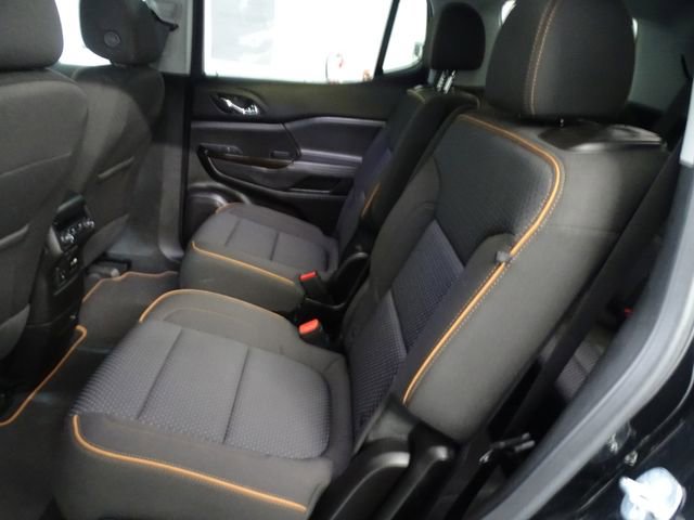Used 2023 GMC Acadia AT4 image 4