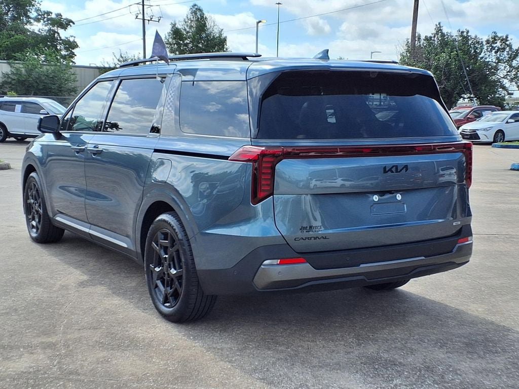 Certified 2026 Kia Carnival SX Prestige FWD image 2