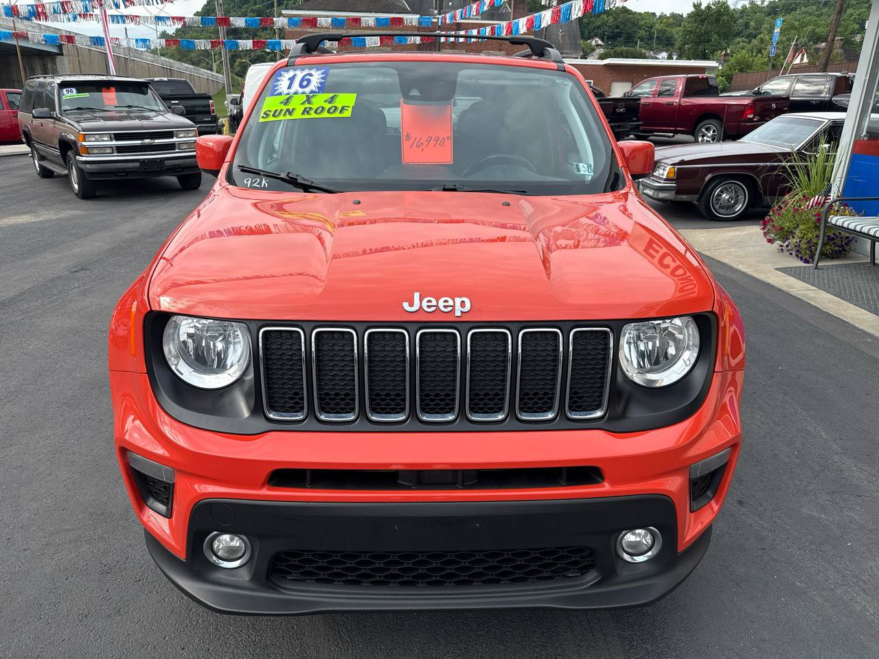 Used 2021 Jeep Renegade Latitude w/ Sun & Sound Group AWD/4WD image 31