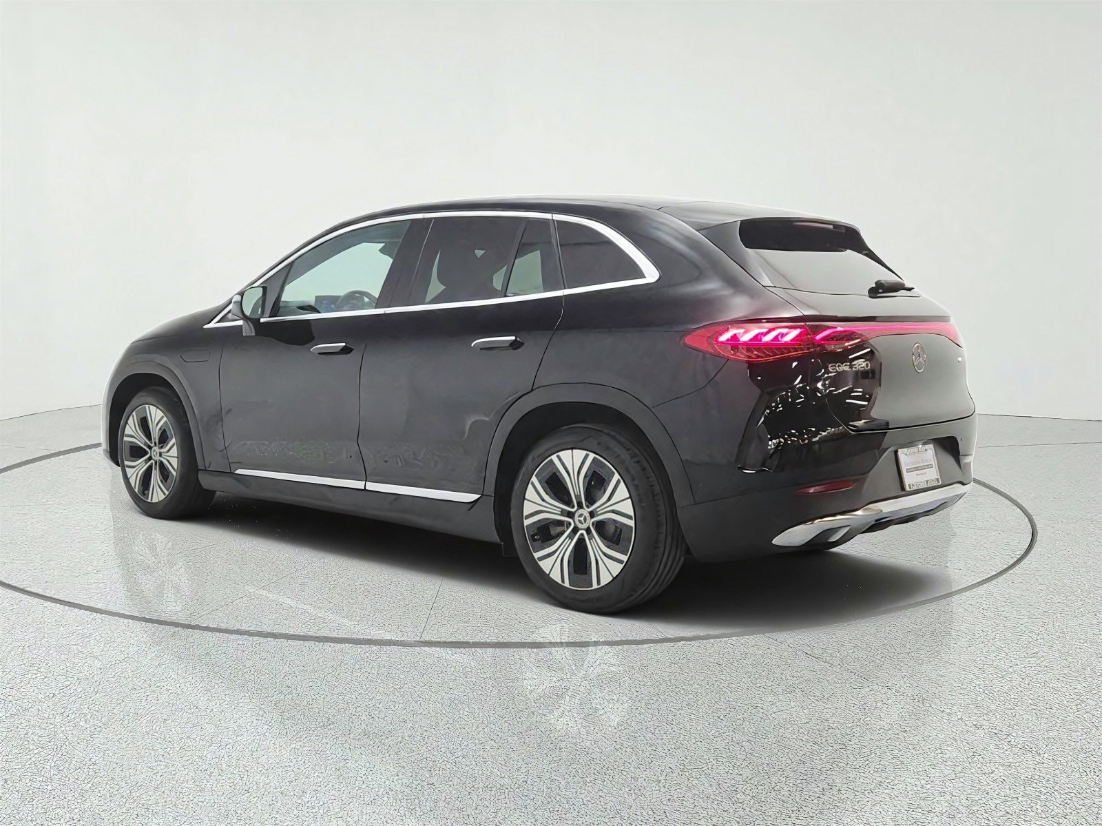 Certified 2026 Mercedes-Benz EQE 320 4MATIC SUV image 7