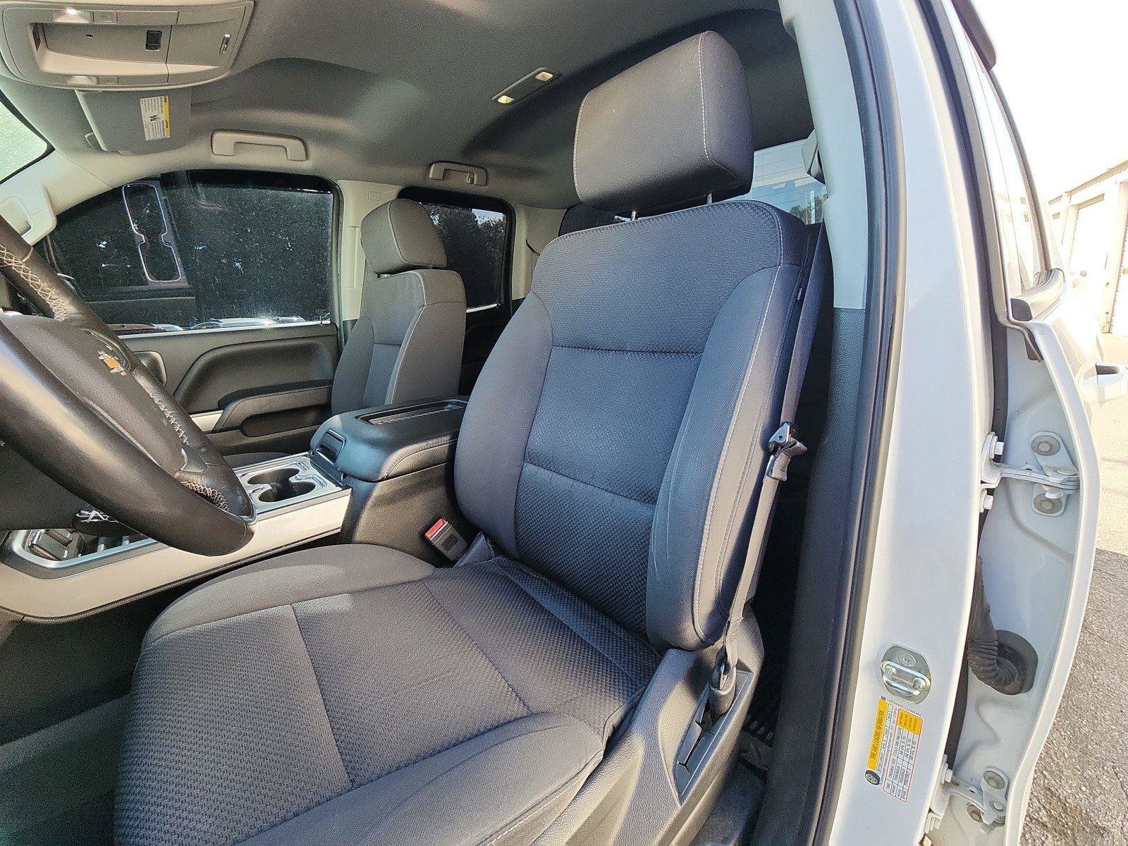 Used 2018 Chevrolet Silverado 1500 LT w/ All Star Edition AWD/4WD image 18