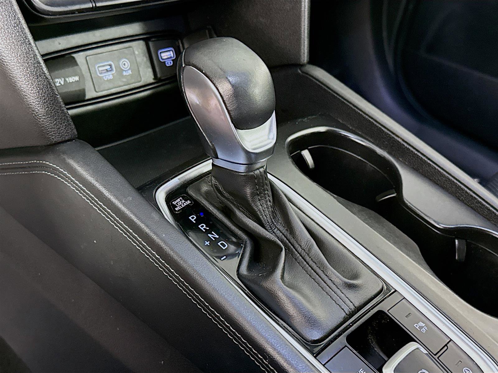 Used 2019 Hyundai Santa Fe Limited image 17