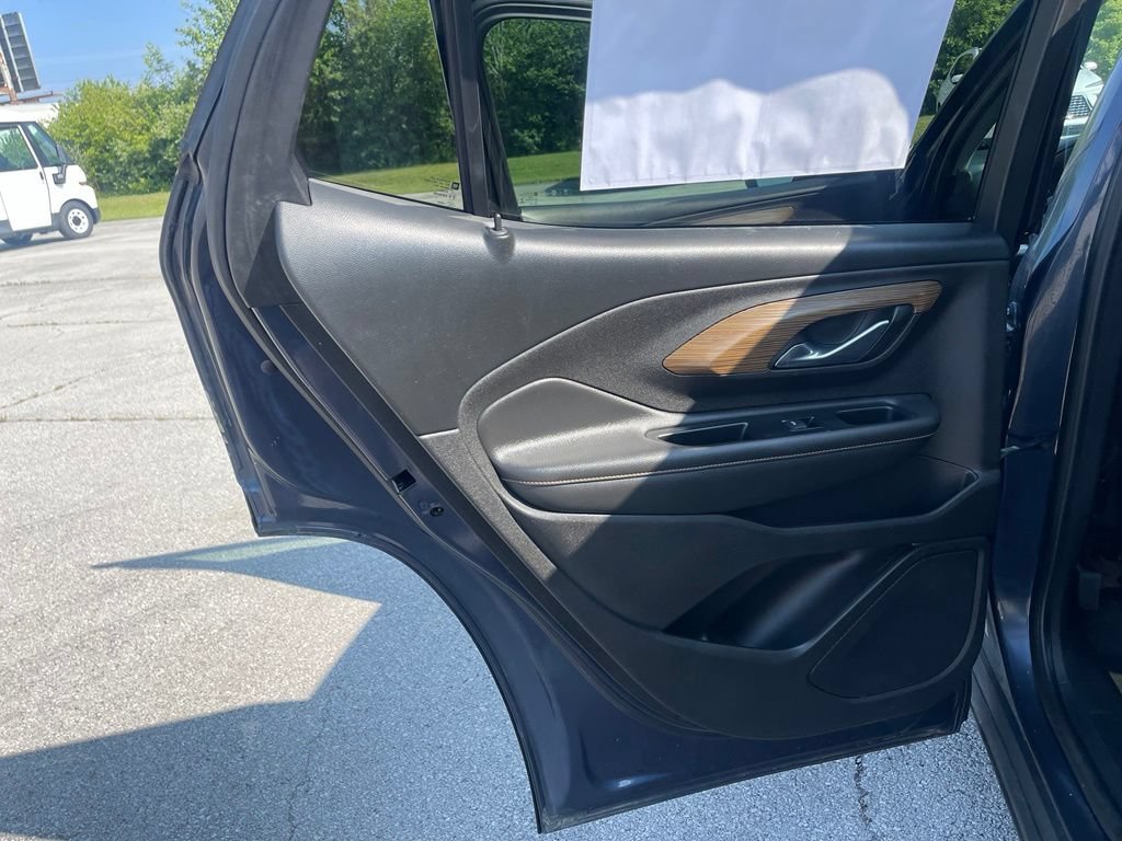Used 2018 GMC Terrain SLE w/ Driver Convenience Package AWD/4WD image 15