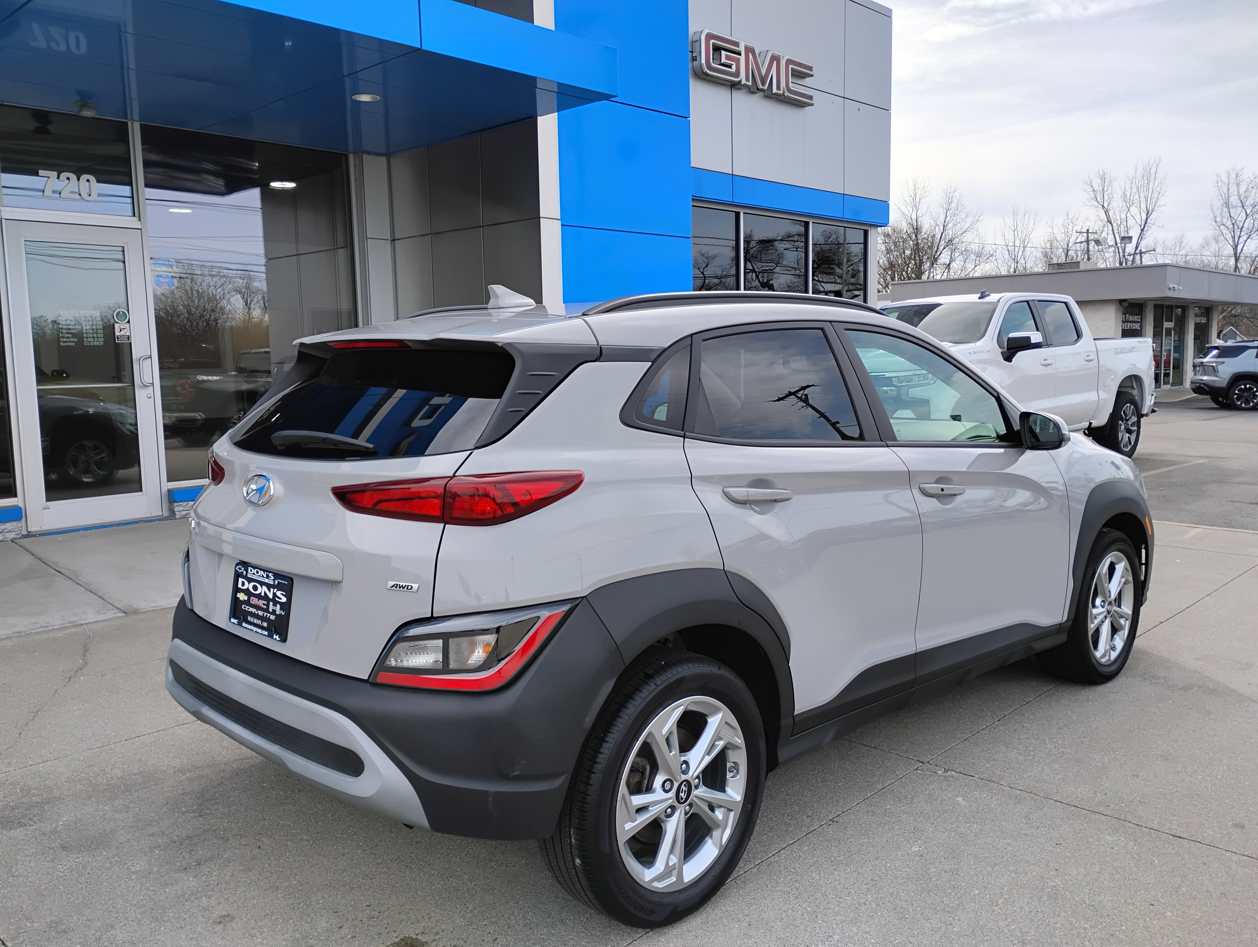 Used 2023 Hyundai Kona SEL w/ Cargo Package image 36