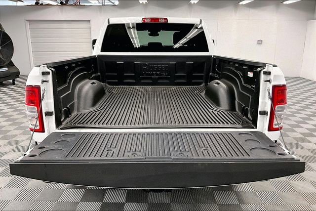 Used 2024 RAM 2500 Big Horn AWD/4WD image 31