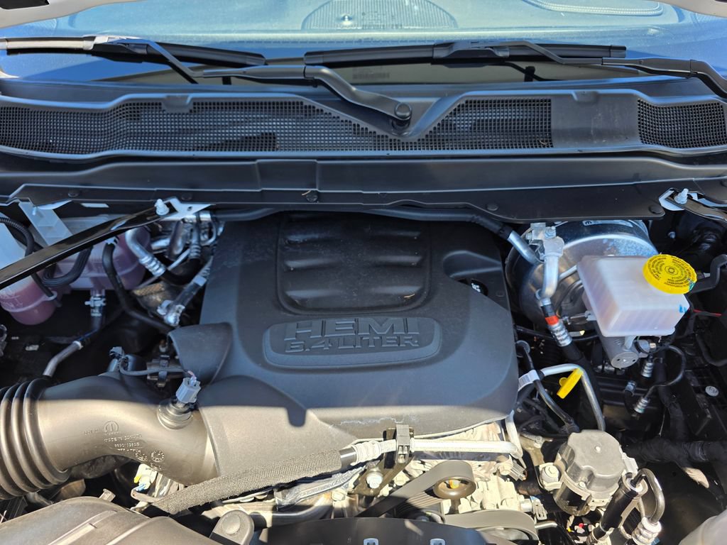 Used 2025 RAM 2500 Laramie w/ Night Edition AWD/4WD image 34