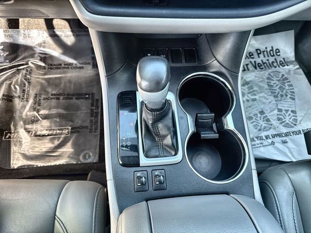 Used 2014 Toyota Highlander XLE image 27
