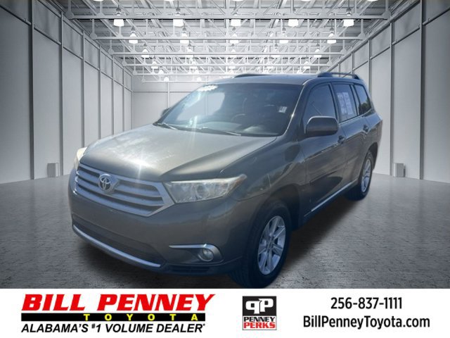 Used 2012 Toyota Highlander FWD w/ Tech Pkg