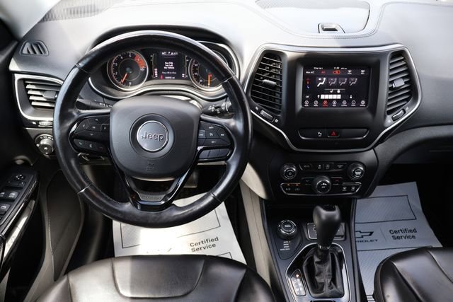 Used 2020 Jeep Cherokee Latitude Plus AWD/4WD image 6