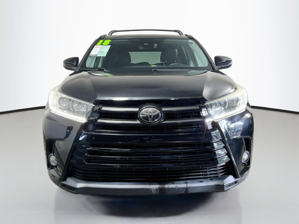 Used 2018 Toyota Highlander SE w/ Carpet Mat Package (TMS) AWD/4WD image 8