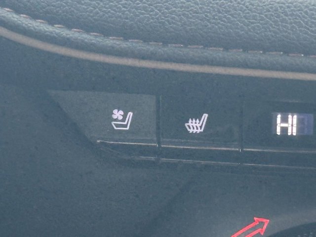 Certified 2023 Chevrolet Blazer Premier w/ Driver Confidence II Package image 36