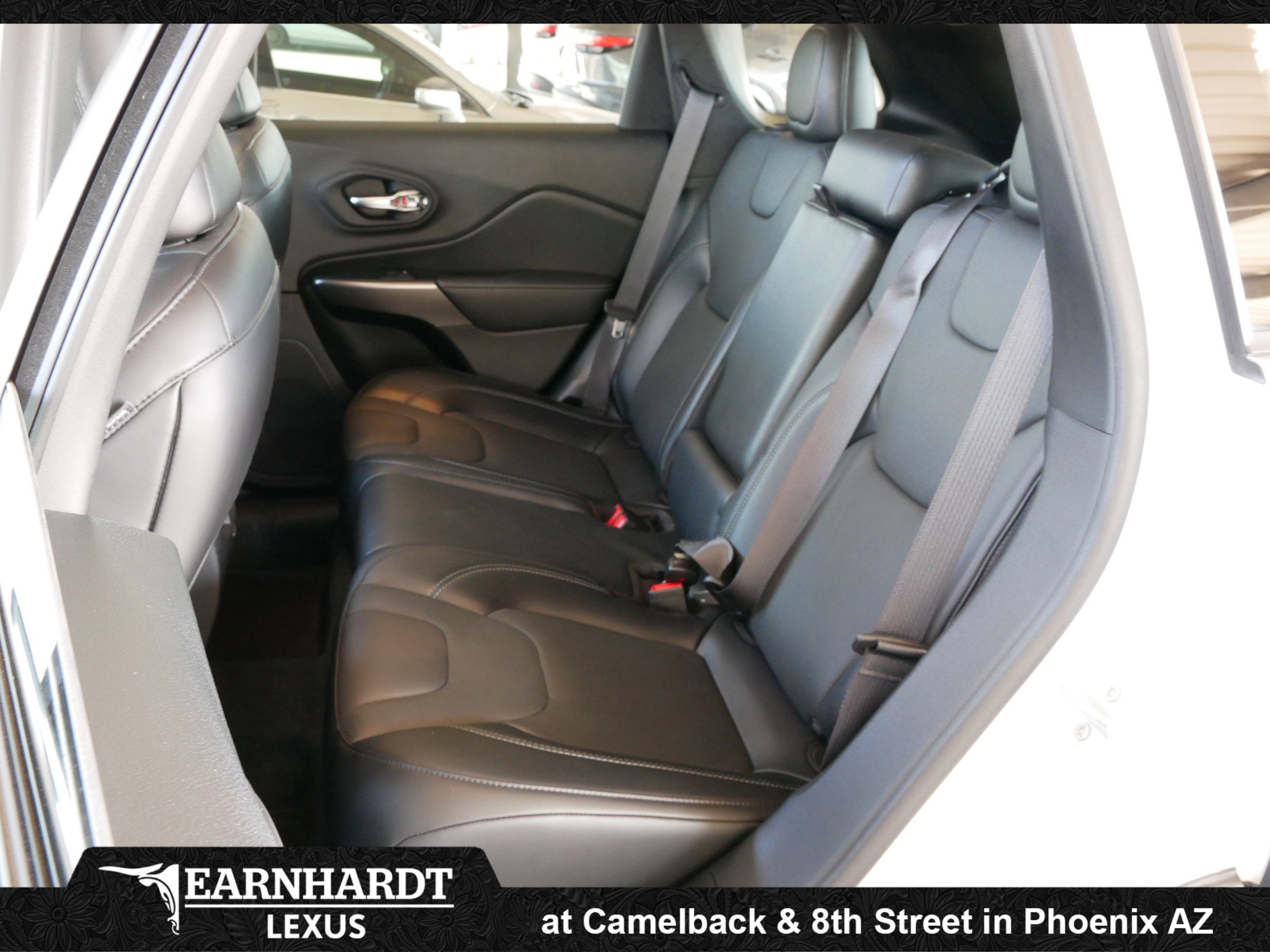 Used 2020 Jeep Cherokee Limited image 20