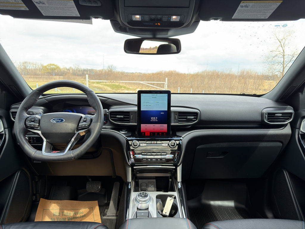 Used 2023 Ford Explorer ST w/ Technology Package image 22