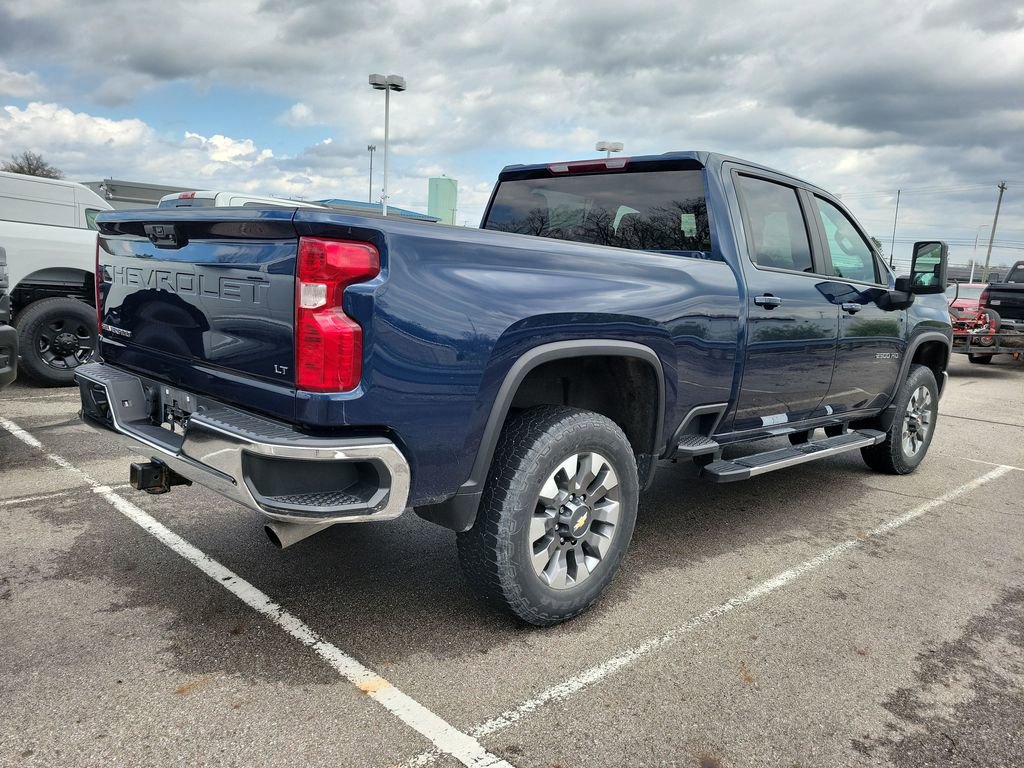 Used 2022 Chevrolet Silverado 2500 LT w/ Convenience Package image 6