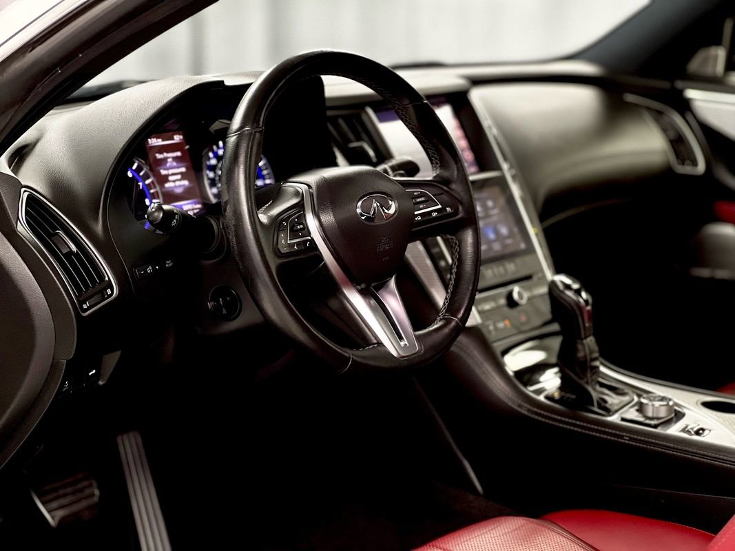 Used 2018 INFINITI Q60 Red Sport 400 w/ Sensory Package 3.0T Sport image 16