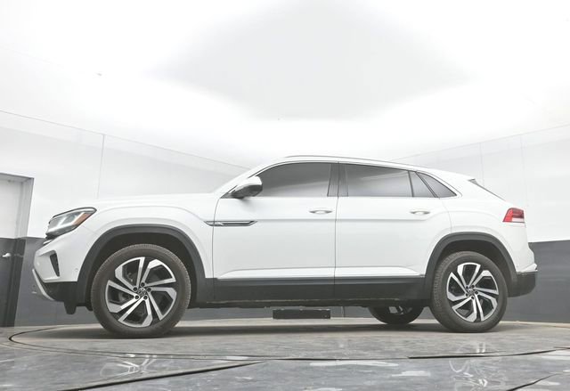 Used 2020 Volkswagen Atlas Cross Sport SEL Premium AWD/4WD image 30