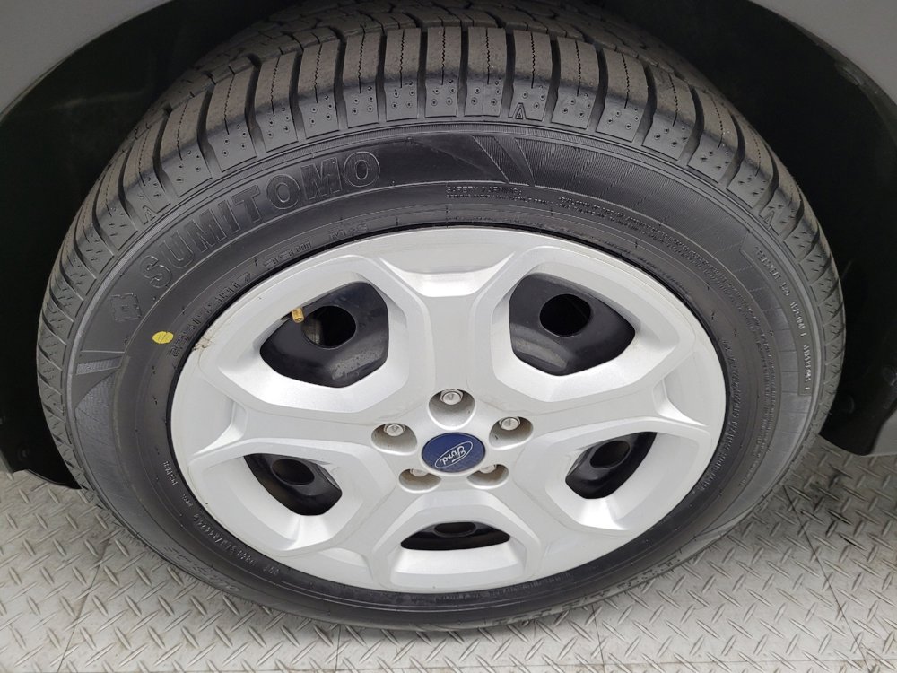 Used 2019 Ford Escape S image 31