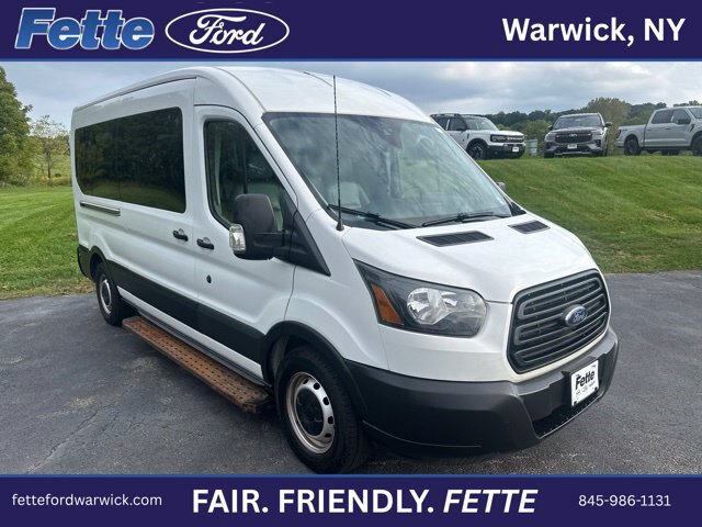 Certified 2019 Ford Transit 350 XL RWD image 4