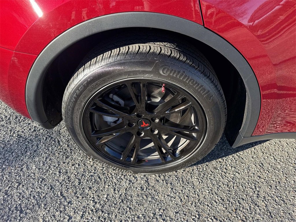 Used 2024 Tesla Model Y Long Range image 9