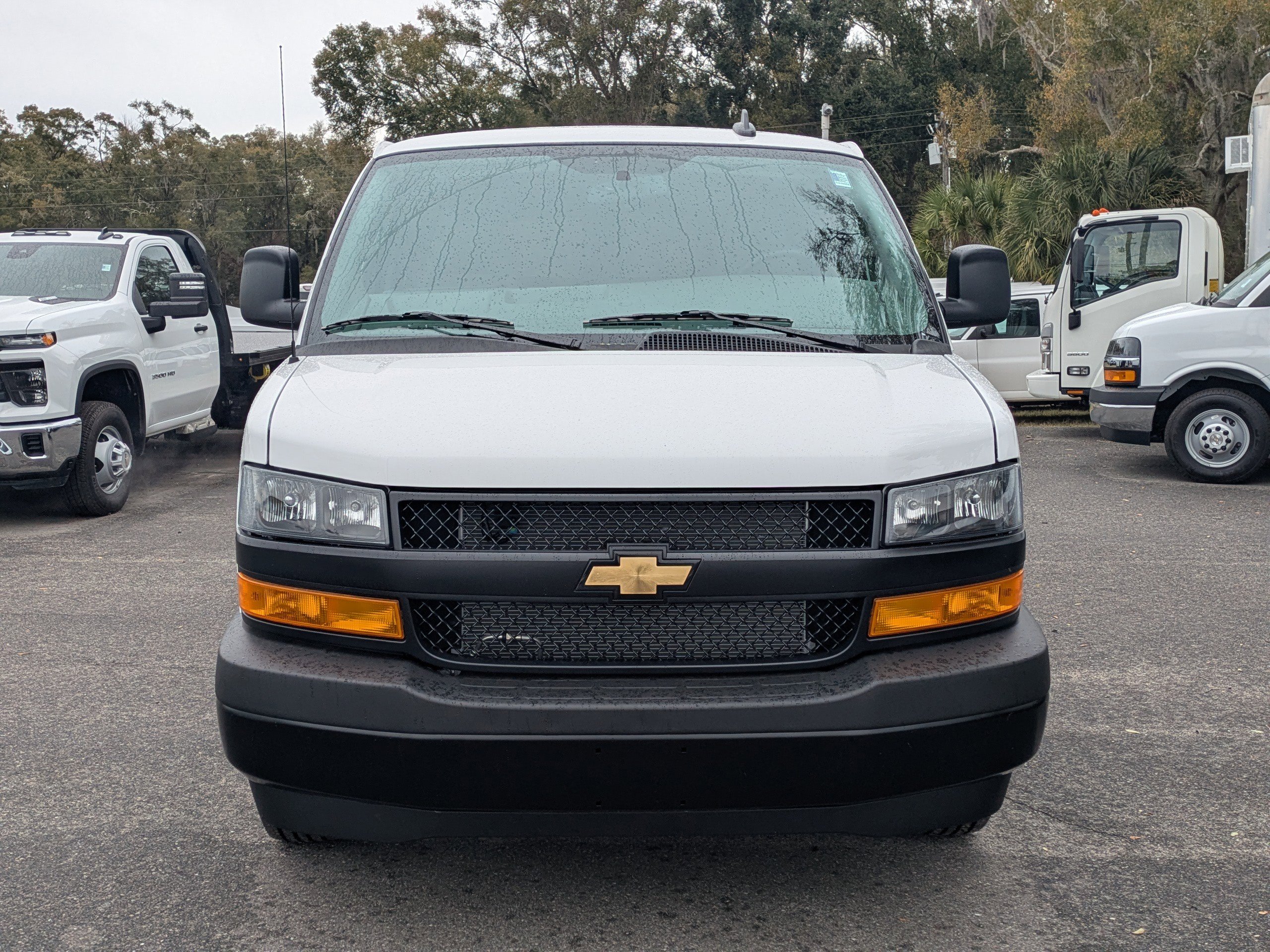 New 2025 Chevrolet Express 2500 LS w/ Driver Convenience Package RWD image 9