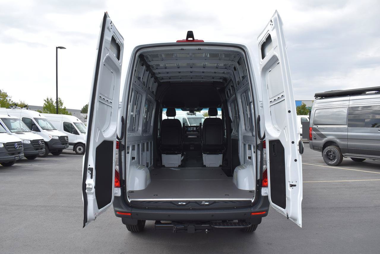 New 2025 Mercedes-Benz Sprinter 2500 image 6