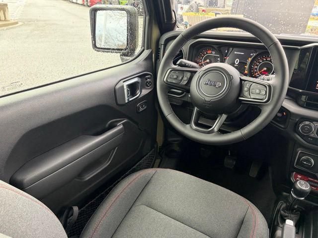 New 2026 Jeep Wrangler Unlimited Rubicon AWD/4WD image 32