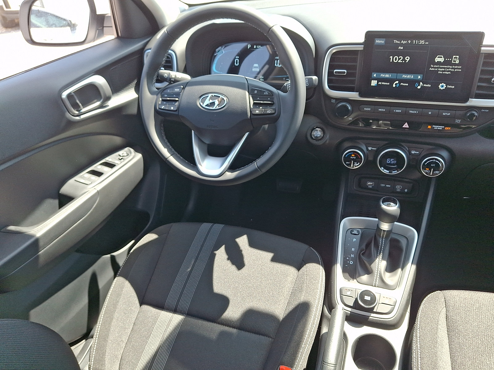 New 2026 Hyundai Venue SEL FWD image 9