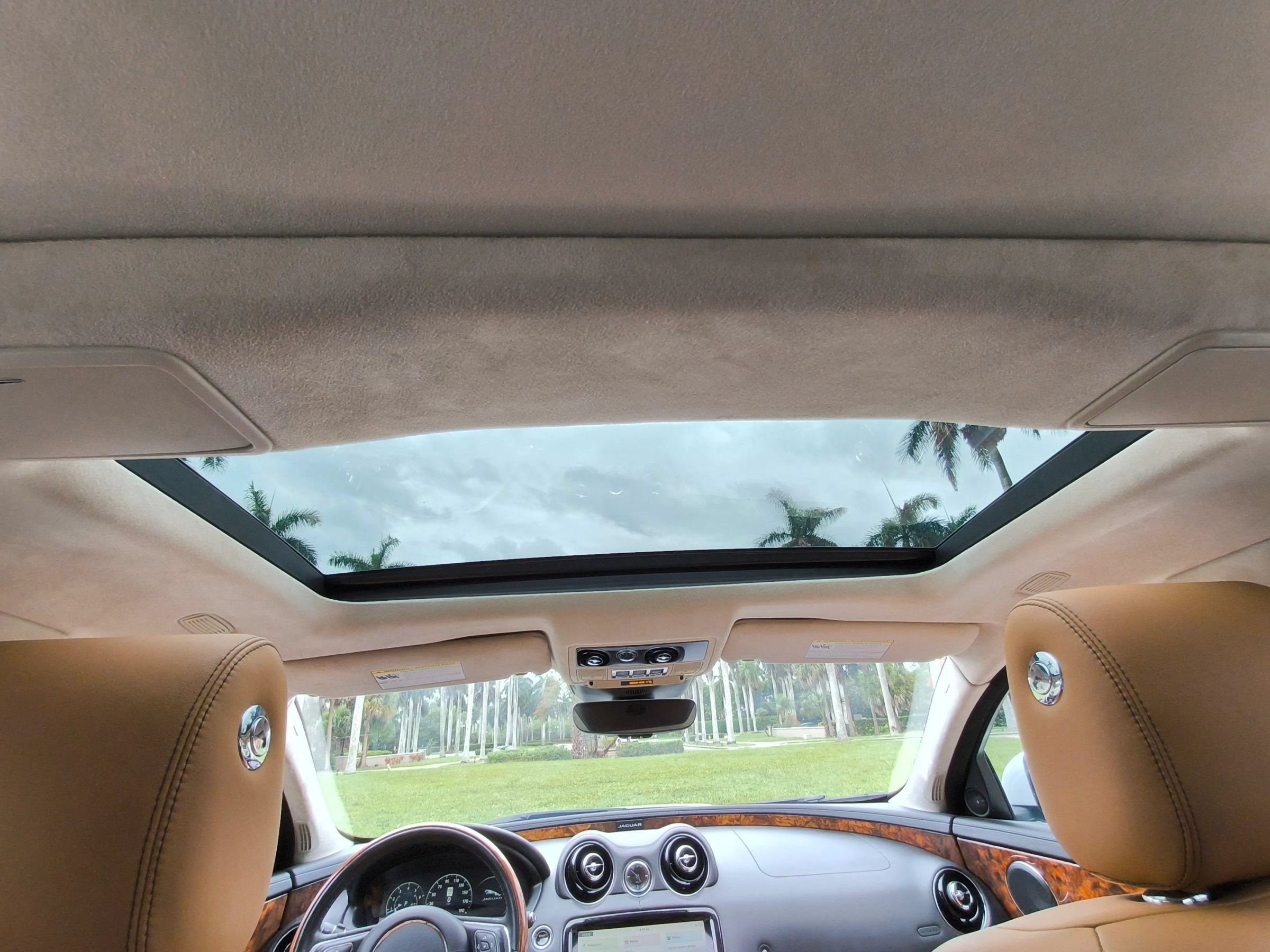 Used 2019 Jaguar XJ L Portfolio RWD image 22