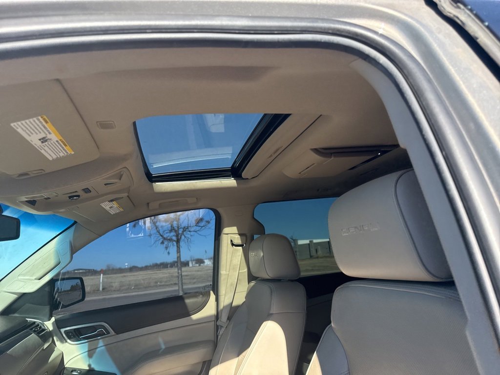 Used 2019 GMC Yukon XL Denali w/ Denali Ultimate Package image 6