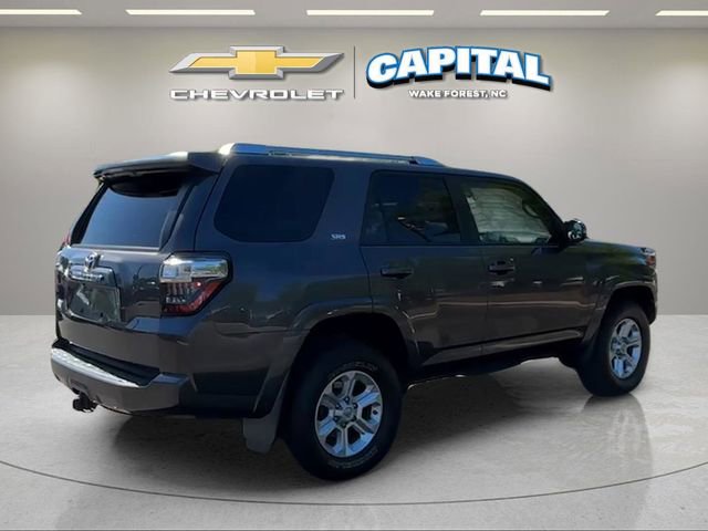Used 2016 Toyota 4Runner SR5 Premium AWD/4WD image 5