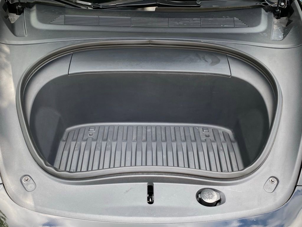 Used 2024 Tesla Model 3 Standard Range RWD image 18