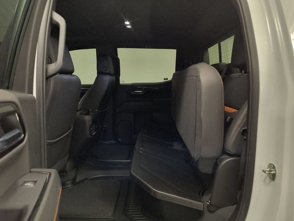 Used 2023 GMC Sierra 1500 AT4 w/ AT4 Premium Package AWD/4WD image 26