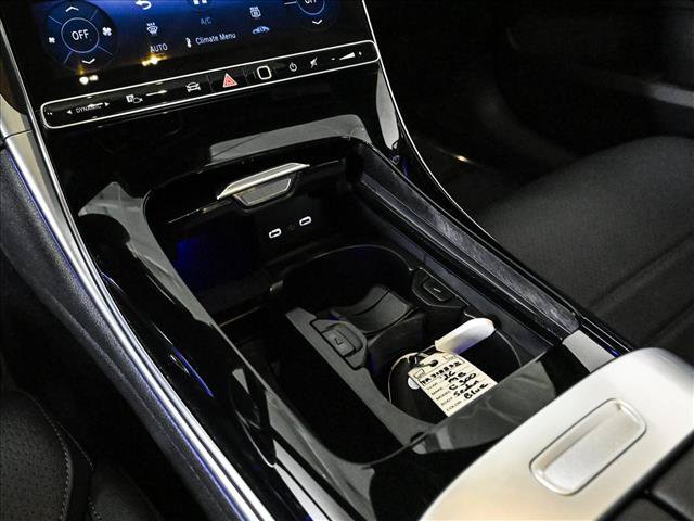 Certified 2026 Mercedes-Benz C 300 4MATIC Sedan image 13