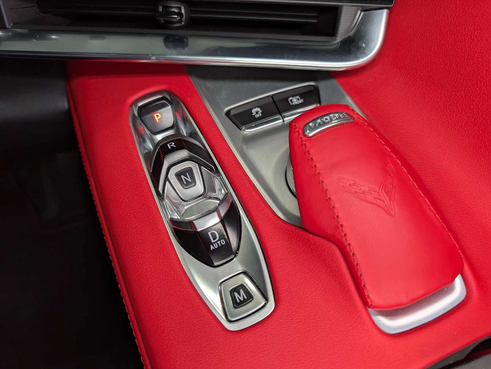 Used 2020 Chevrolet Corvette Stingray Preferred Cpe w/ 2LT Preferred Equipment Group RWD image 26