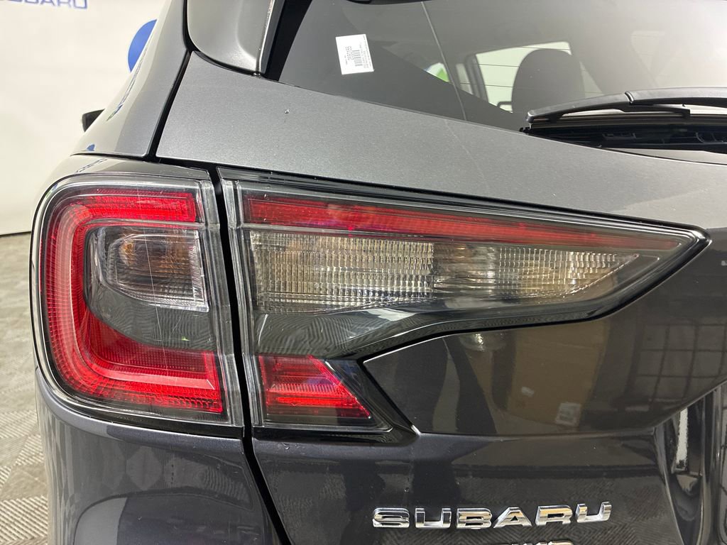 Used 2023 Subaru Outback Limited image 8