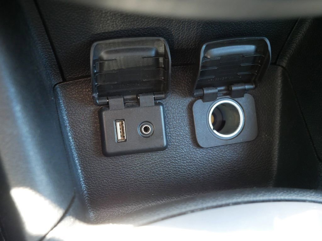 Used 2017 Chevrolet Cruze LT w/ Convenience Package image 27