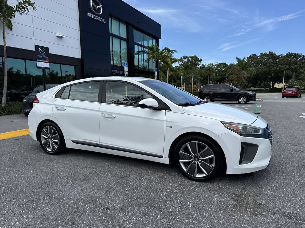 Used 2019 Hyundai Ioniq Limited FWD image 6