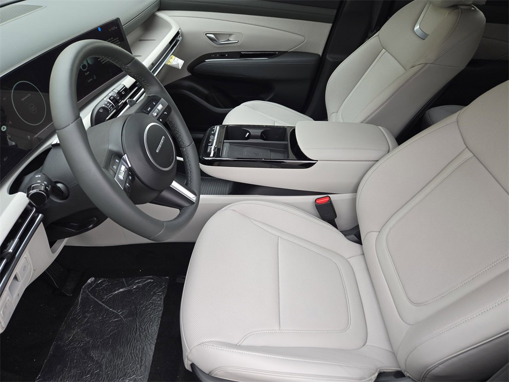Used 2025 Hyundai Tucson Limited image 9