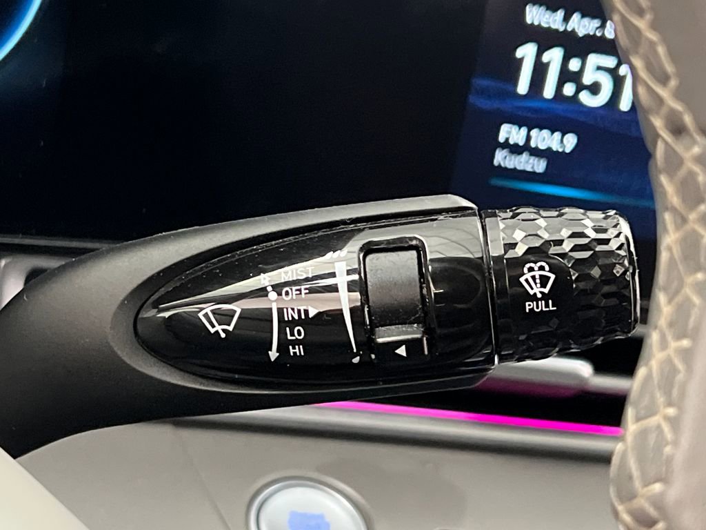 Used 2025 Hyundai Elantra SEL image 40