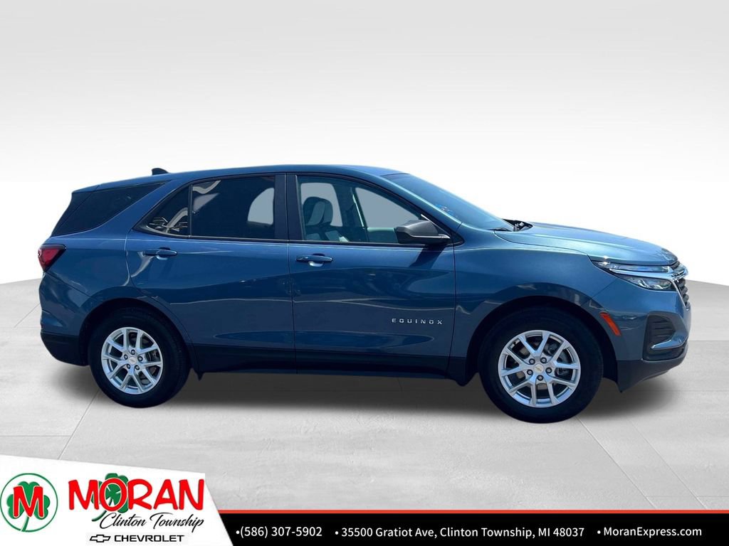 Certified 2024 Chevrolet Equinox LS w/ LS Convenience Package FWD image 8