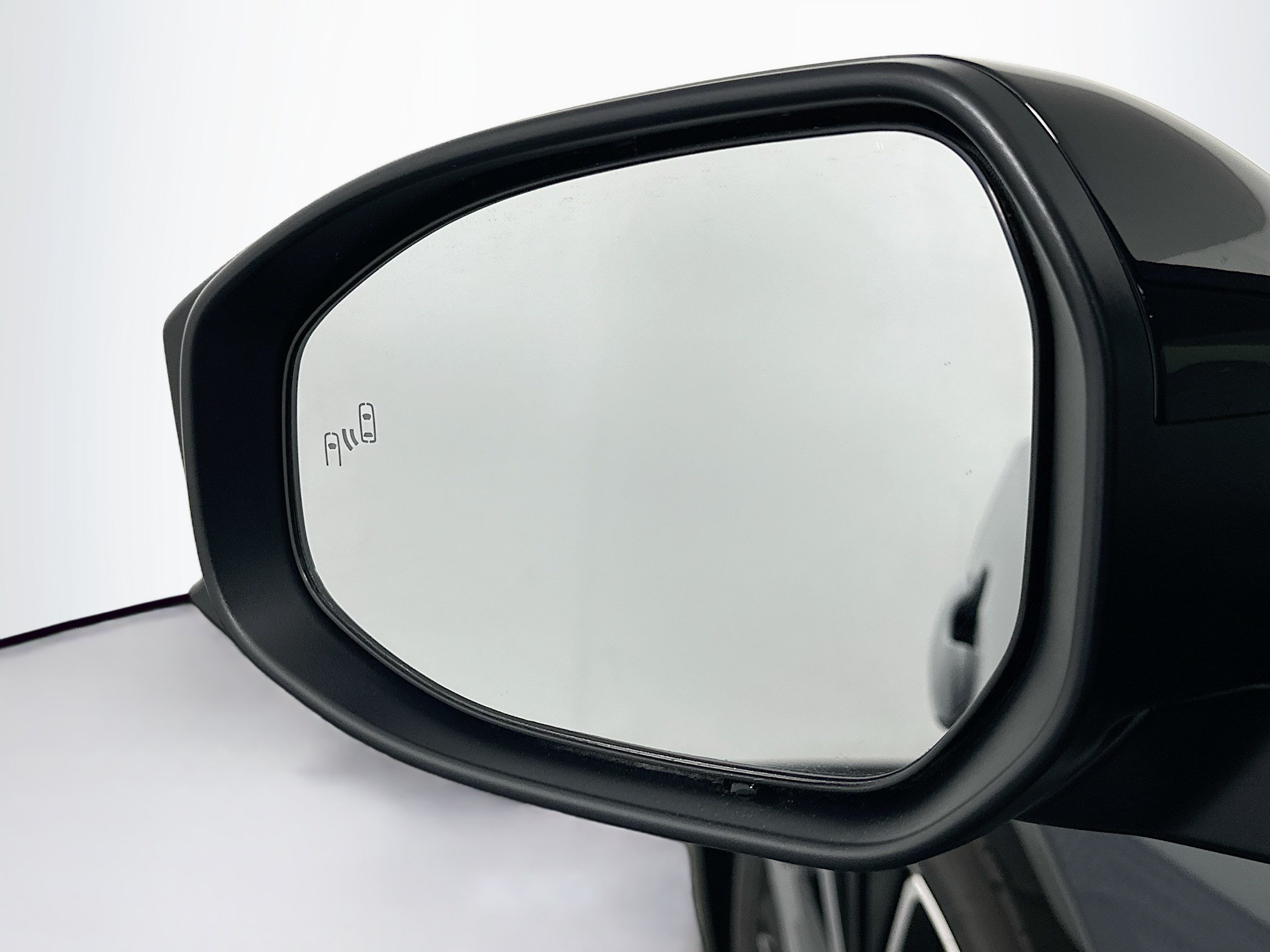 Used 2026 Toyota Prius XLE FWD image 16