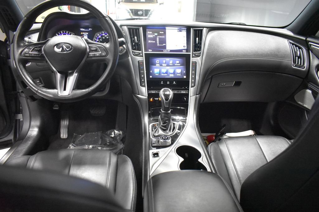Used 2018 INFINITI Q60 3.0t Luxe w/ Sensory Package 3.0T Luxe image 13