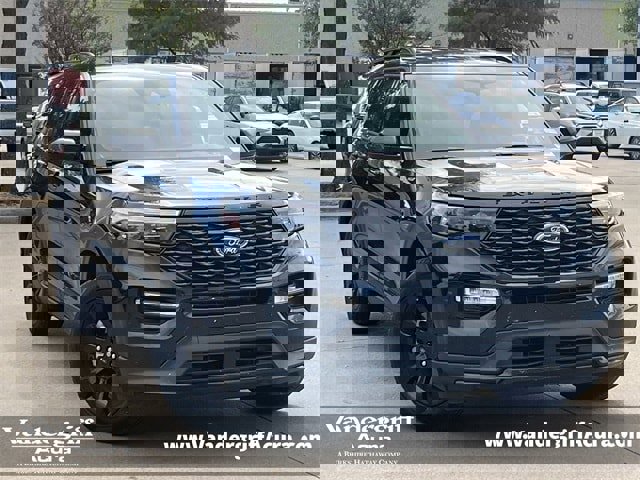 Used 2023 Ford Explorer ST-Line w/ Class IV Trailer Tow Package