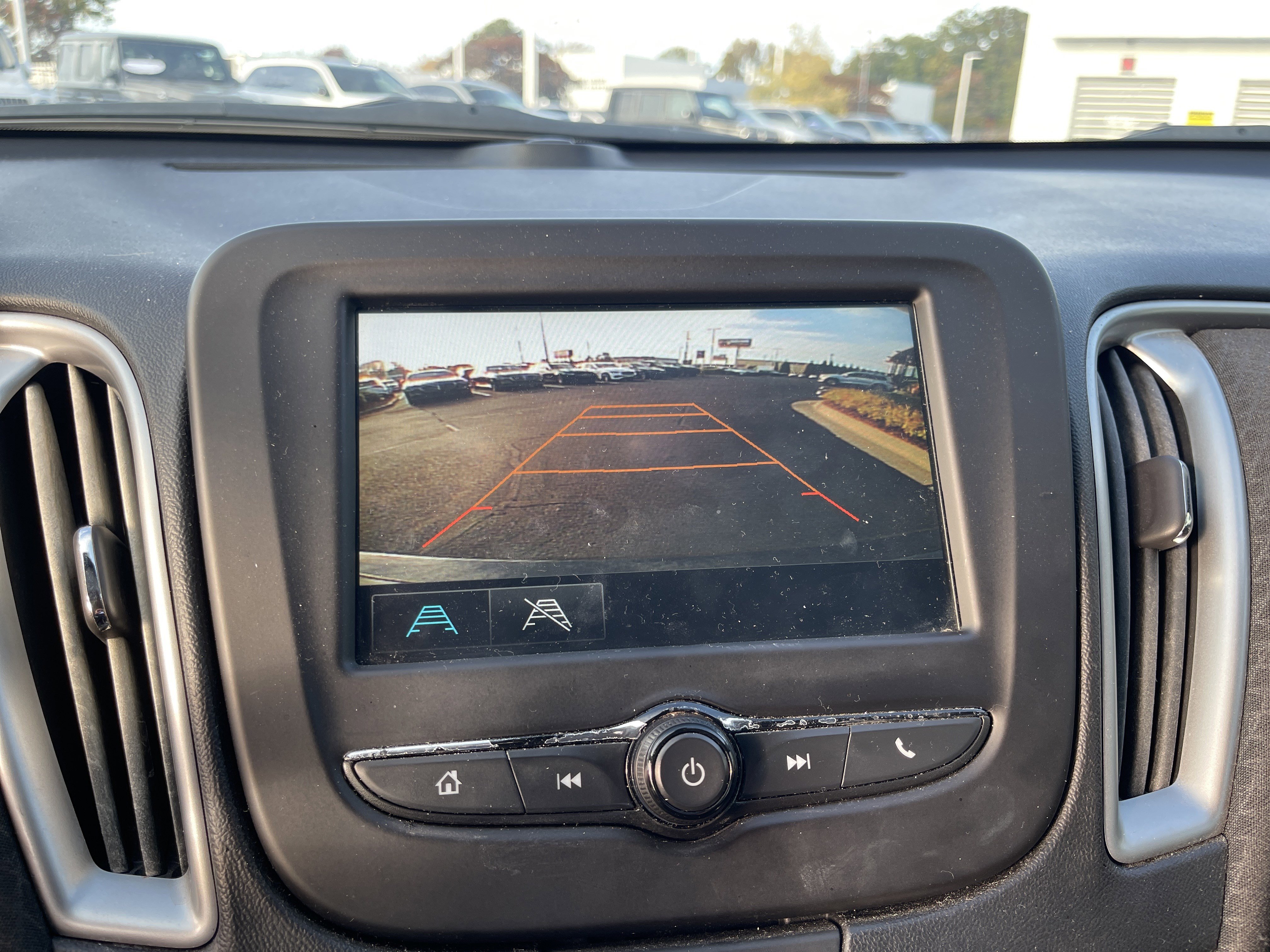 Used 2018 Chevrolet Malibu LS image 25