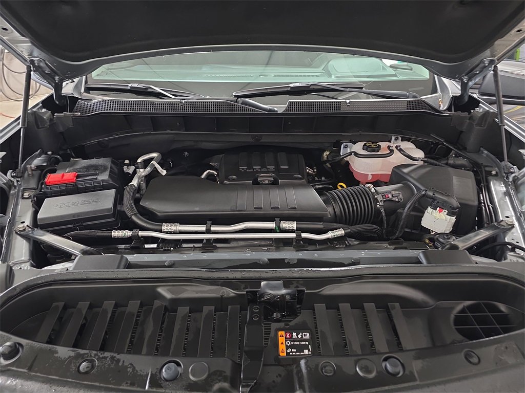 Certified 2025 Chevrolet Silverado 1500 LT image 31