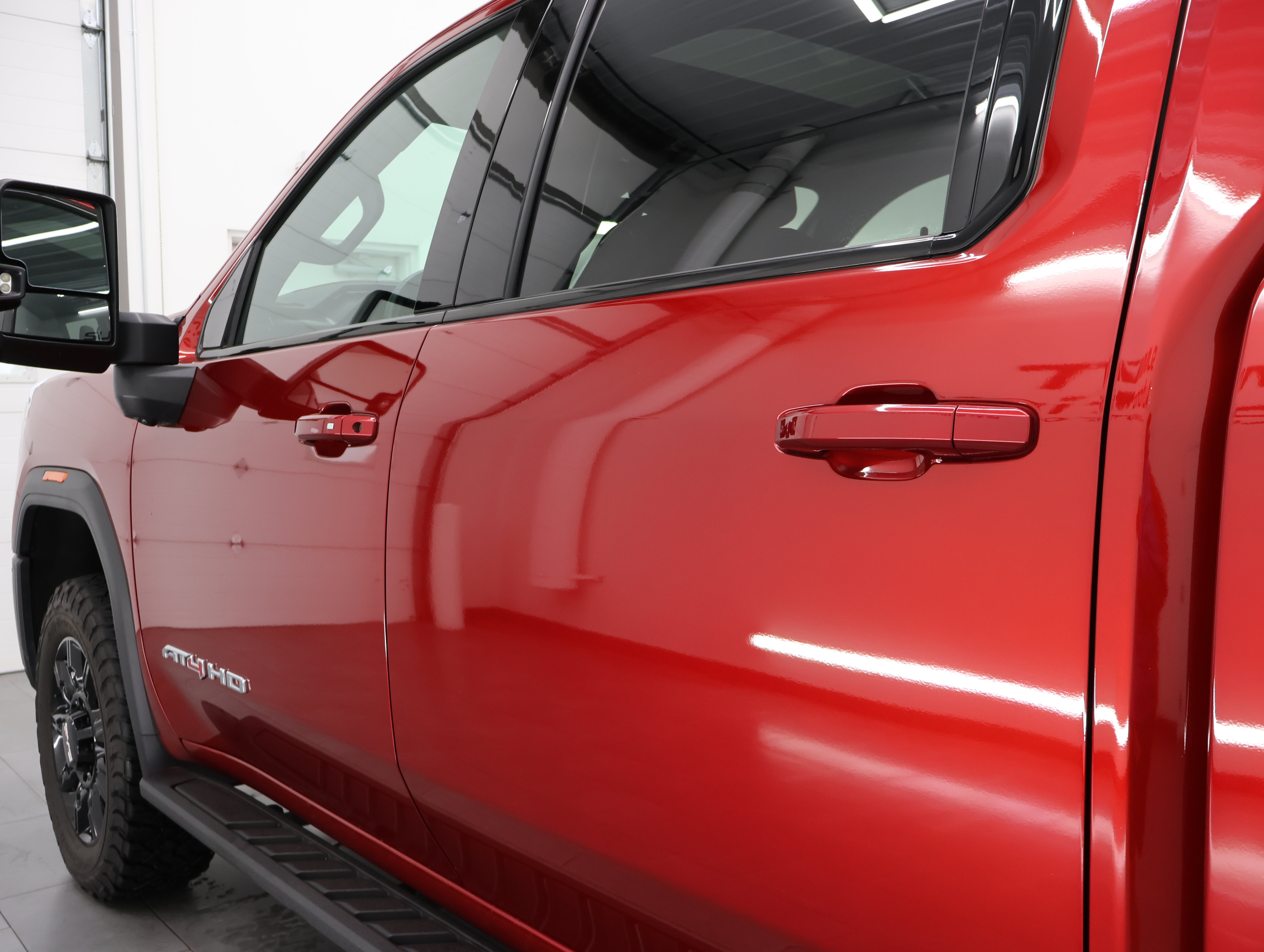 Used 2025 GMC Sierra 2500 AT4 w/ AT4 Premium Plus Package AWD/4WD image 41