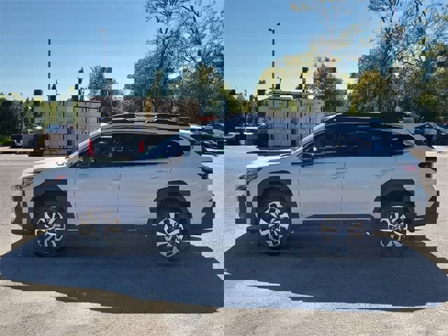 New 2025 Subaru Outback Premium image 6