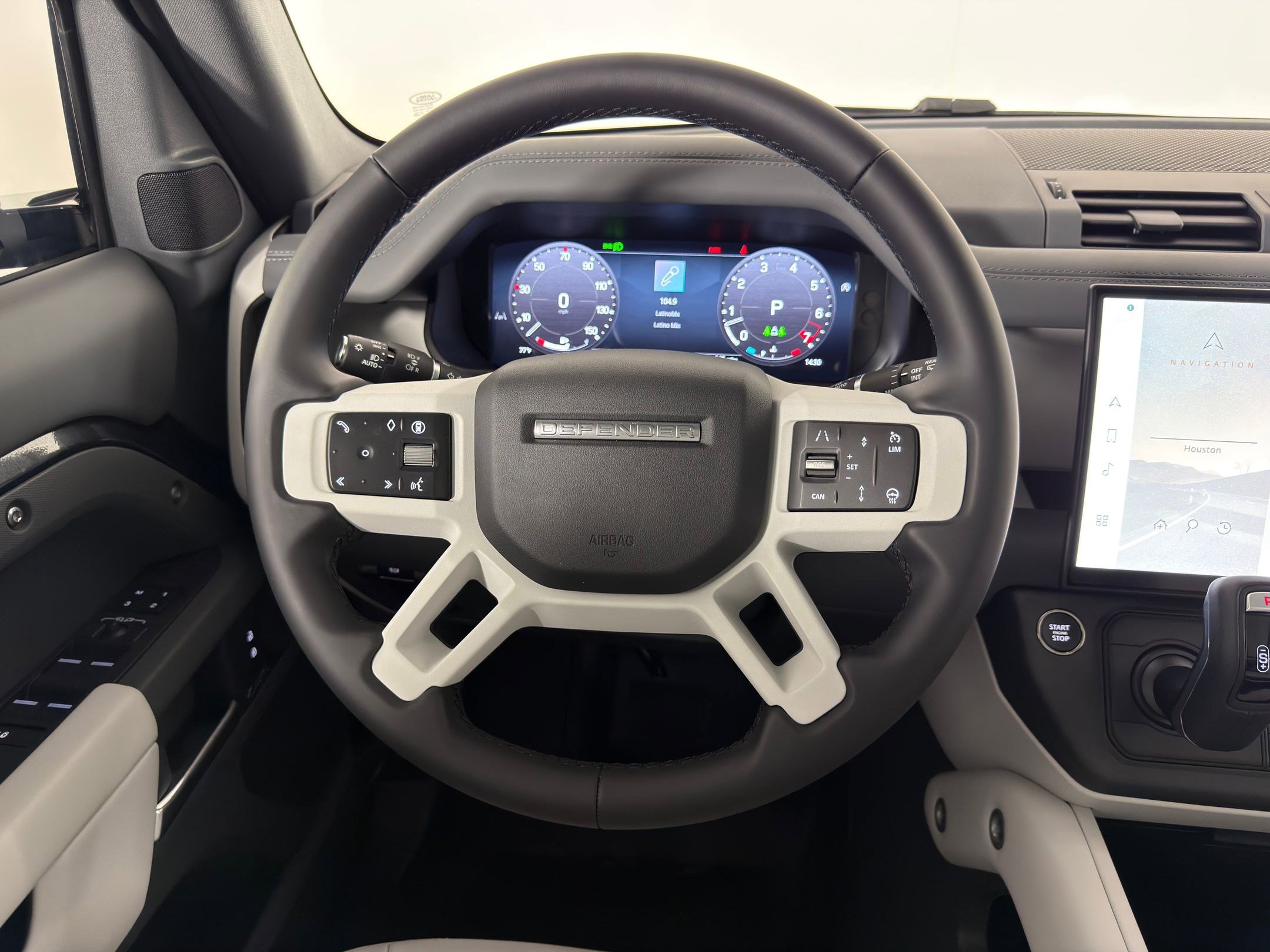 New 2026 Land Rover Defender 110 X-Dynamic SE image 15