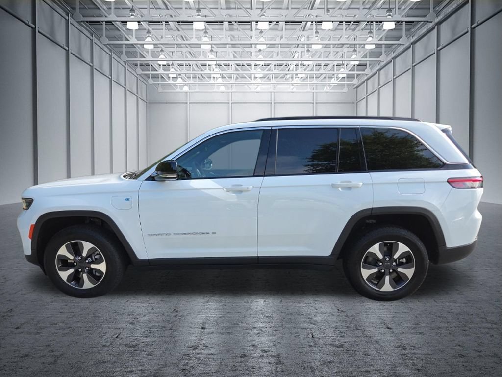 Used 2024 Jeep Grand Cherokee Limited 4xe AWD/4WD image 4